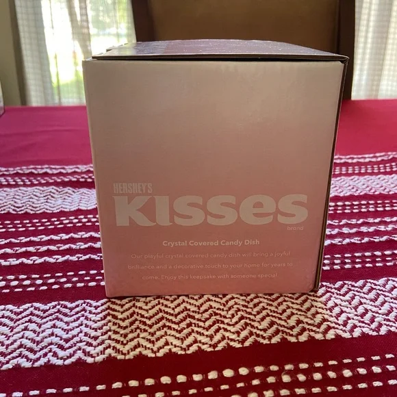 🤍 Hershey’s Kisses Crystal Covered Candy/Trinket Dish NWT - Picture 3 of 10